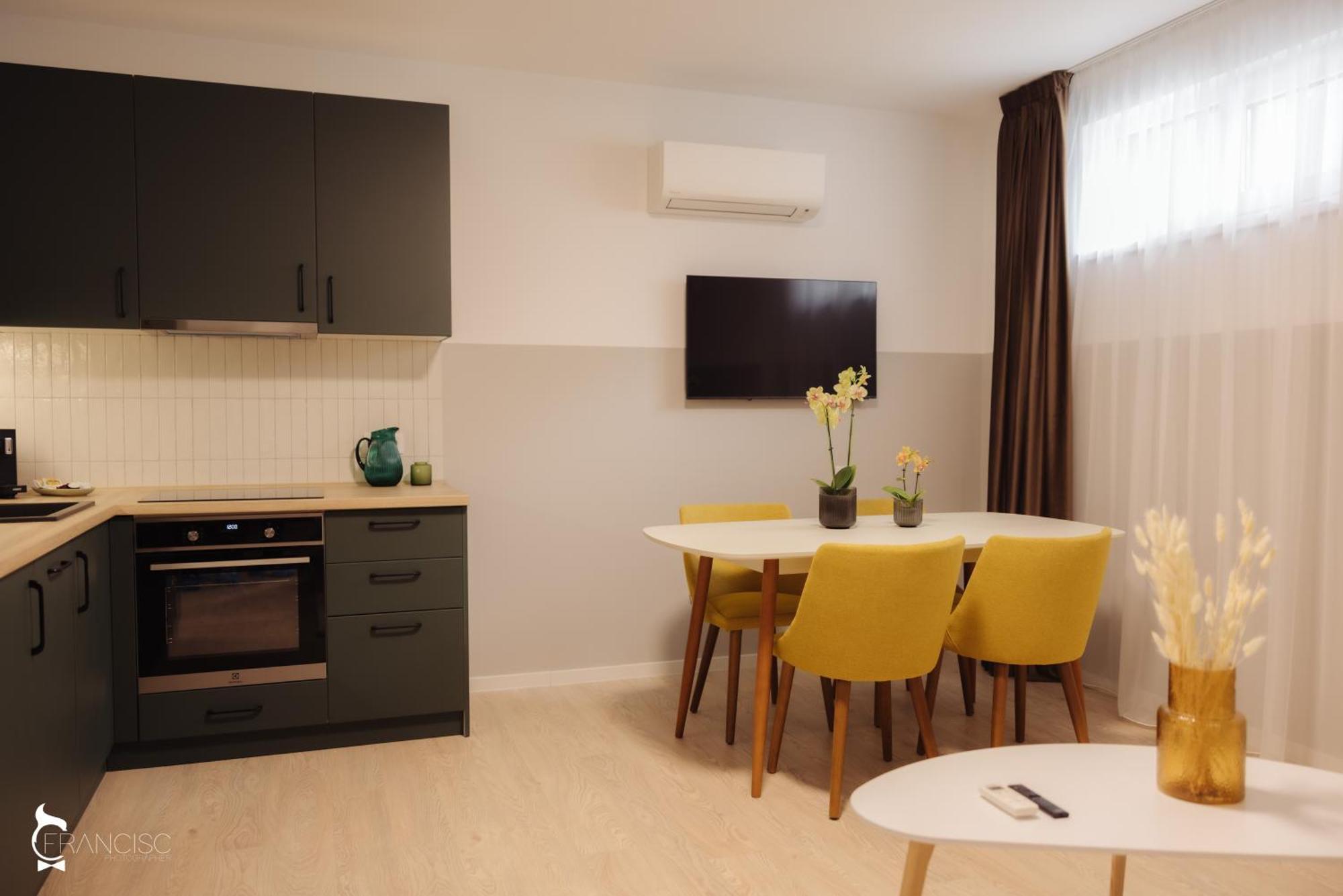 Zen Garden Apartments Клуж-Напока Стая снимка